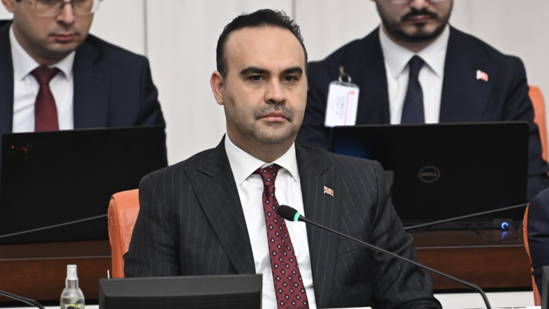 BAKAN KACIR