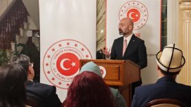 DUNYA-TURK-DİLİ-AİLESİ