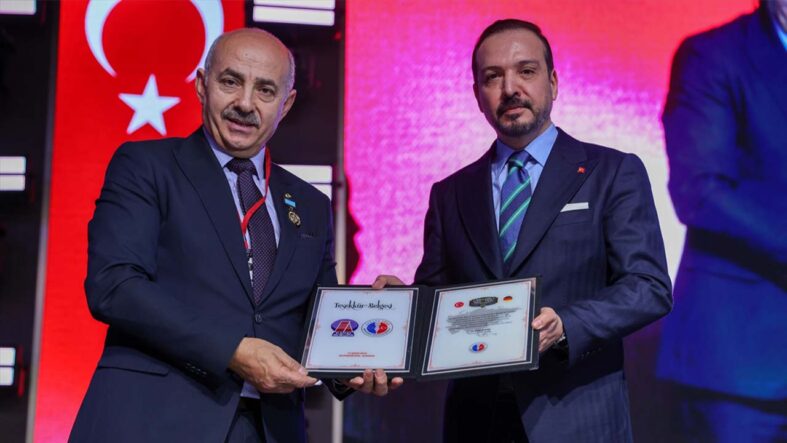 TURK DUNYASI