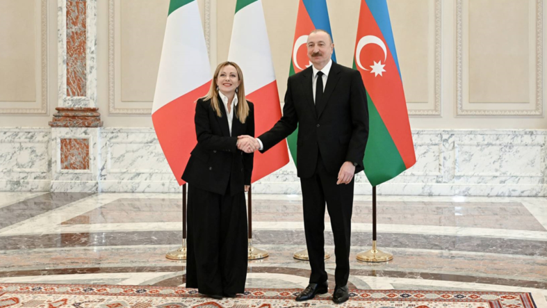 ALİYEV MELONİ