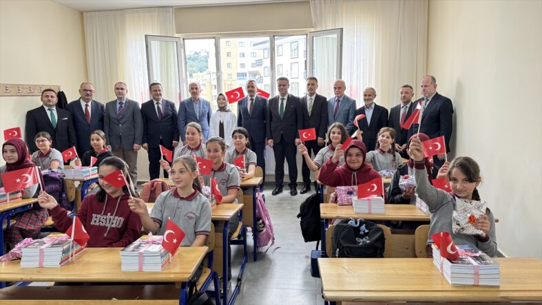 AA-20260914-42464961-42464960-RIZEDE_YENI_EGITIM_OGRETIM_YILI_BASLADI