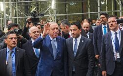 AA-20260920-42527194-42527190-CUMHURBASKANI_ERDOGAN_BM_81_GENEL_KURULUNA_KATILMAK_UZERE_ABDYE_GELDI